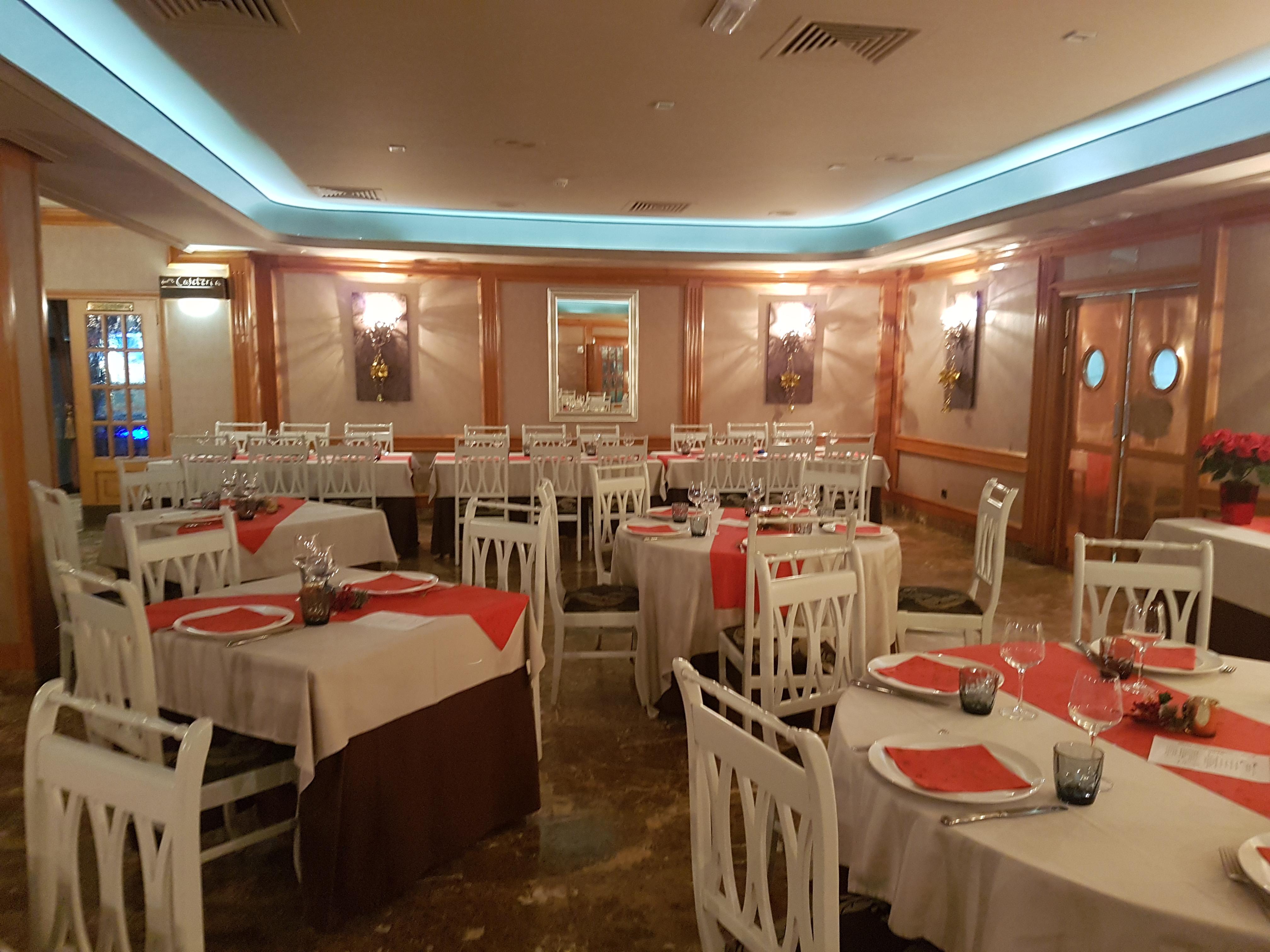 Hospedium Hotel Castilla トリホス エクステリア 写真