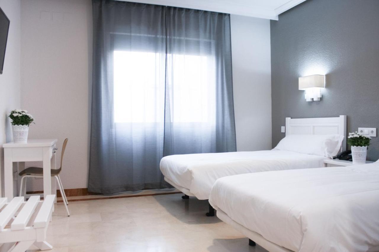 Hospedium Hotel Castilla トリホス エクステリア 写真