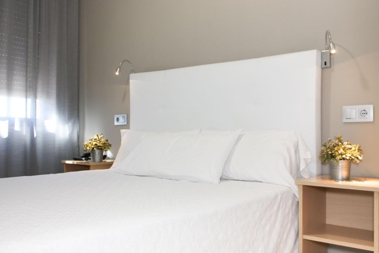 Hospedium Hotel Castilla トリホス エクステリア 写真