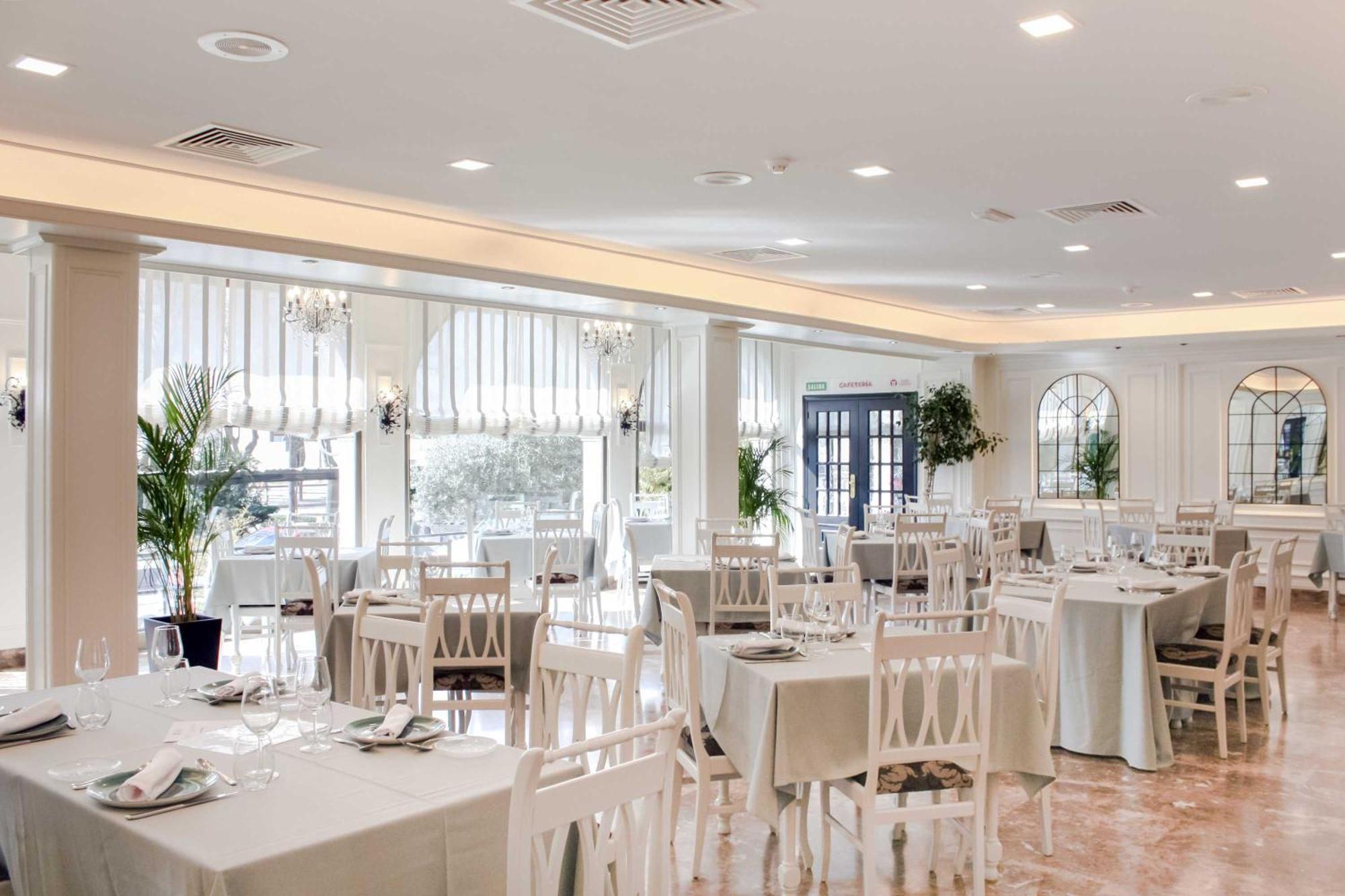 Hospedium Hotel Castilla トリホス エクステリア 写真